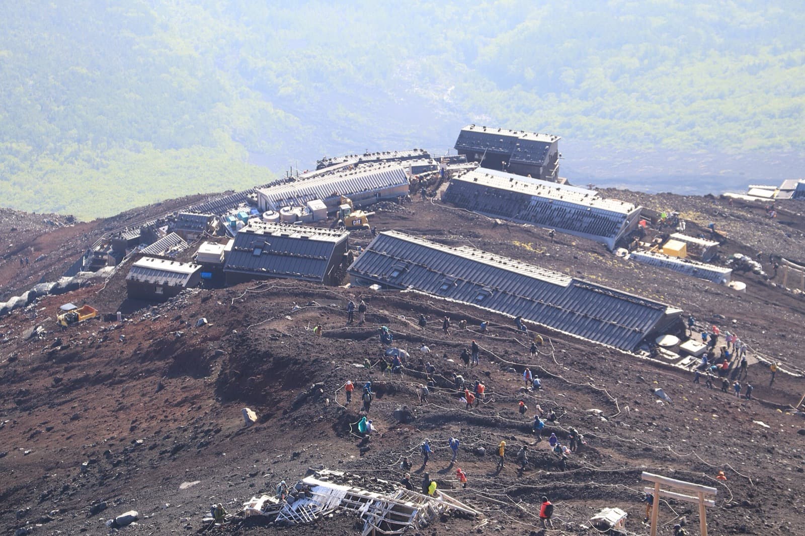 Climbing Mount Fuji in 2026: The New ¥4,000 Fee, Reservations, and Daily Caps