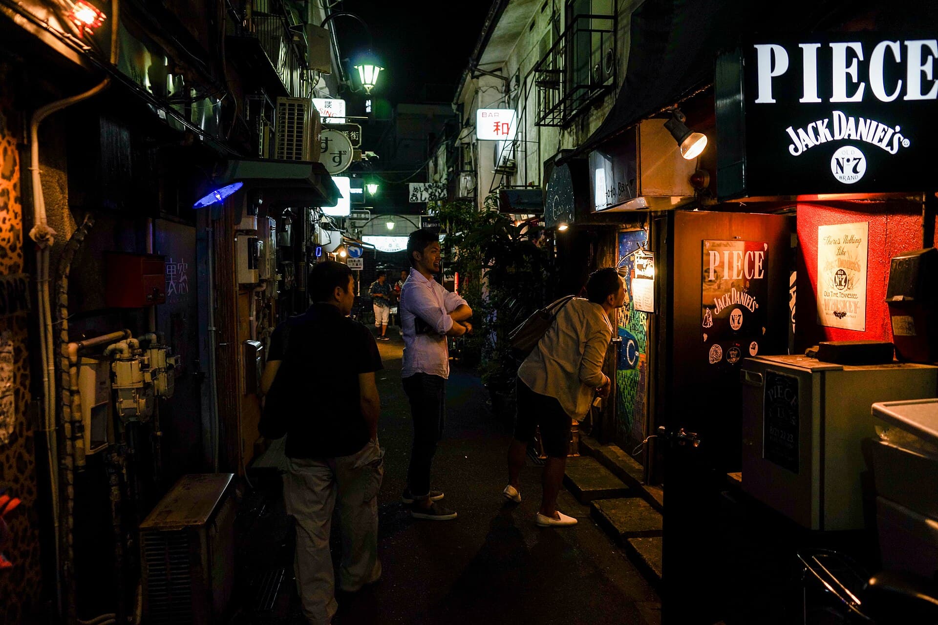 ゴールデン街2026|時間・チャージ・閉店・おすすめ店
