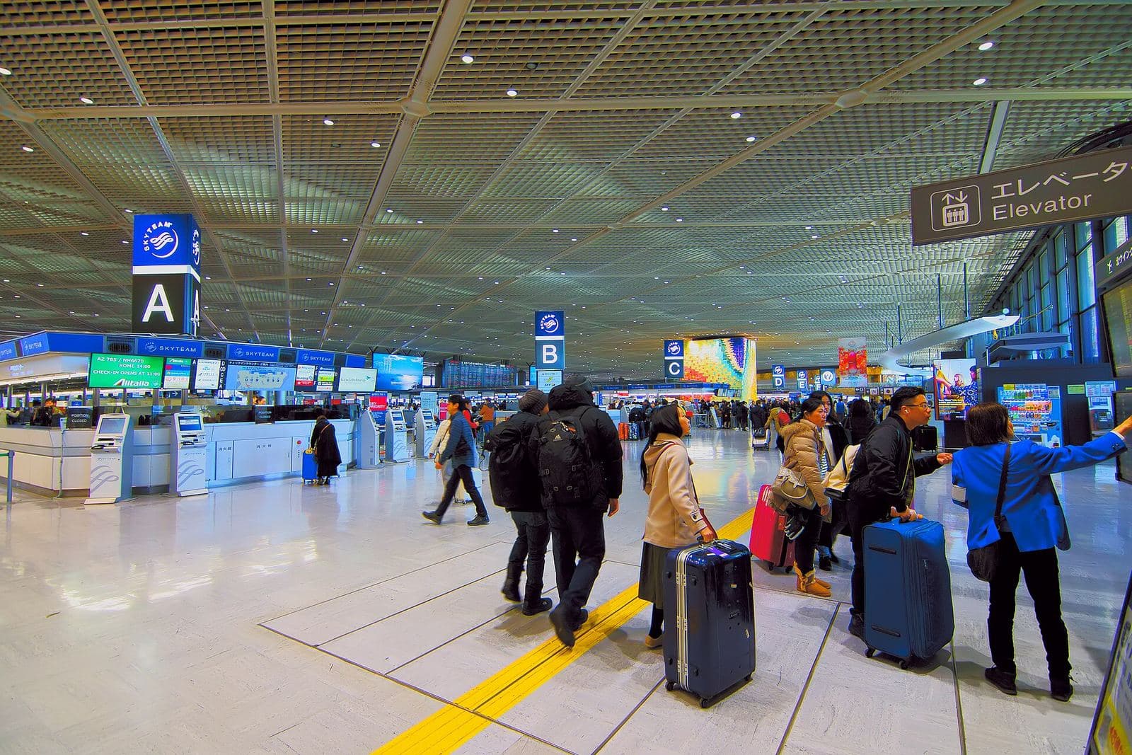 Narita vs Haneda: Which Tokyo Airport to Fly Into (and How to Get to the City)