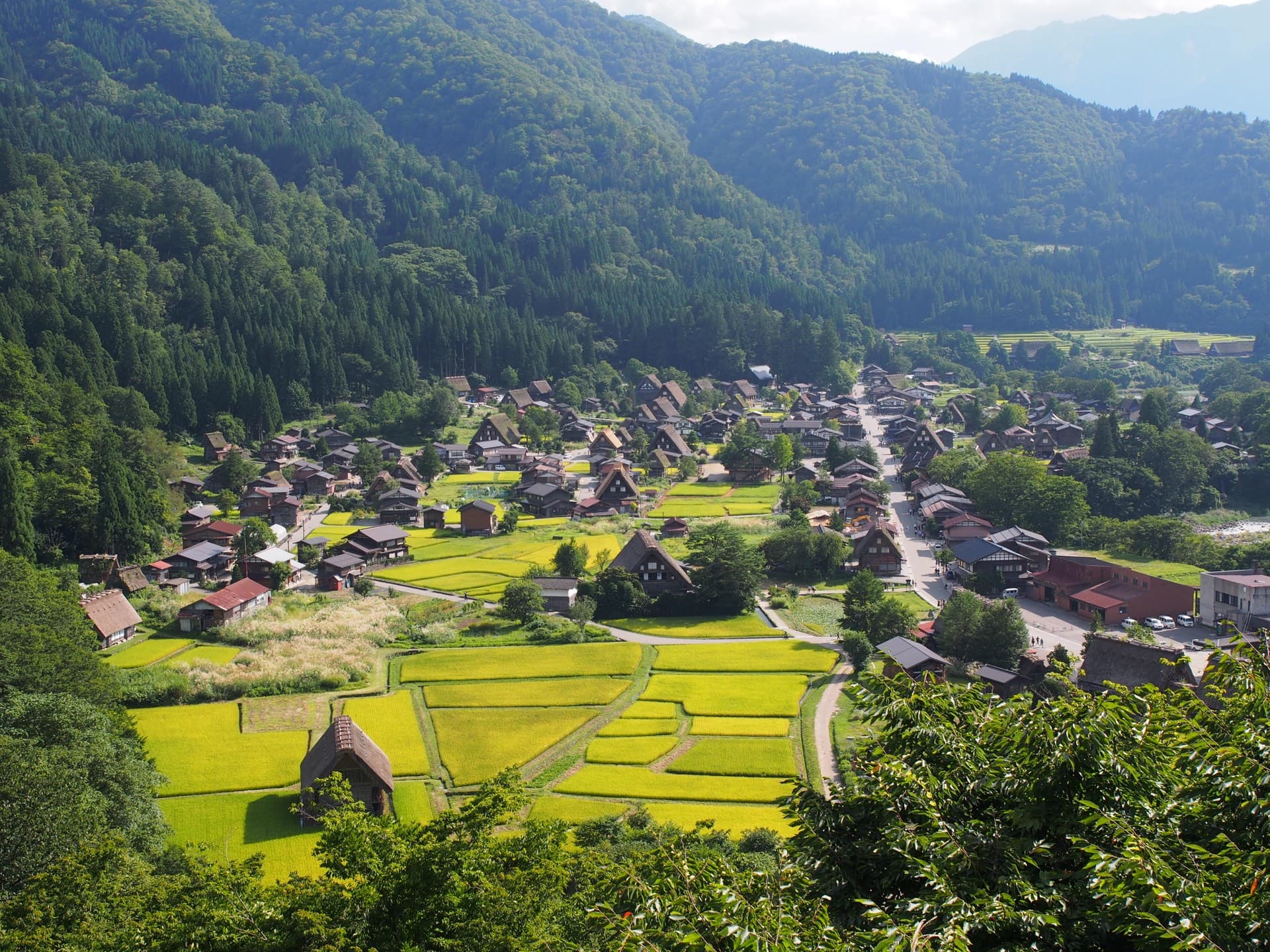 高山・白川郷ガイド|古い町並み・飛騨牛・合掌造り